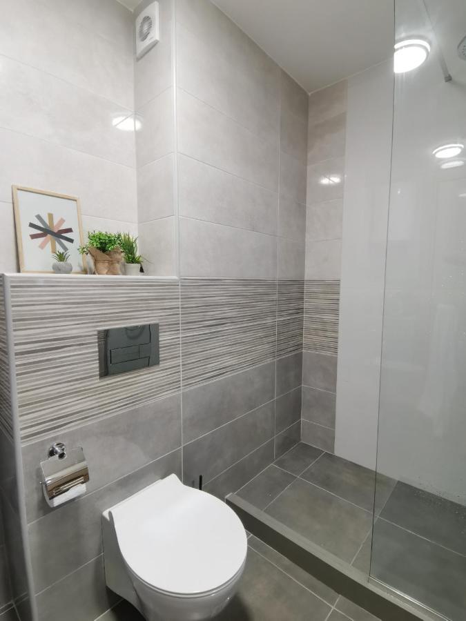 Cozy One-Bedroom Apartment At Ljubovic Park Podgorica Luaran gambar